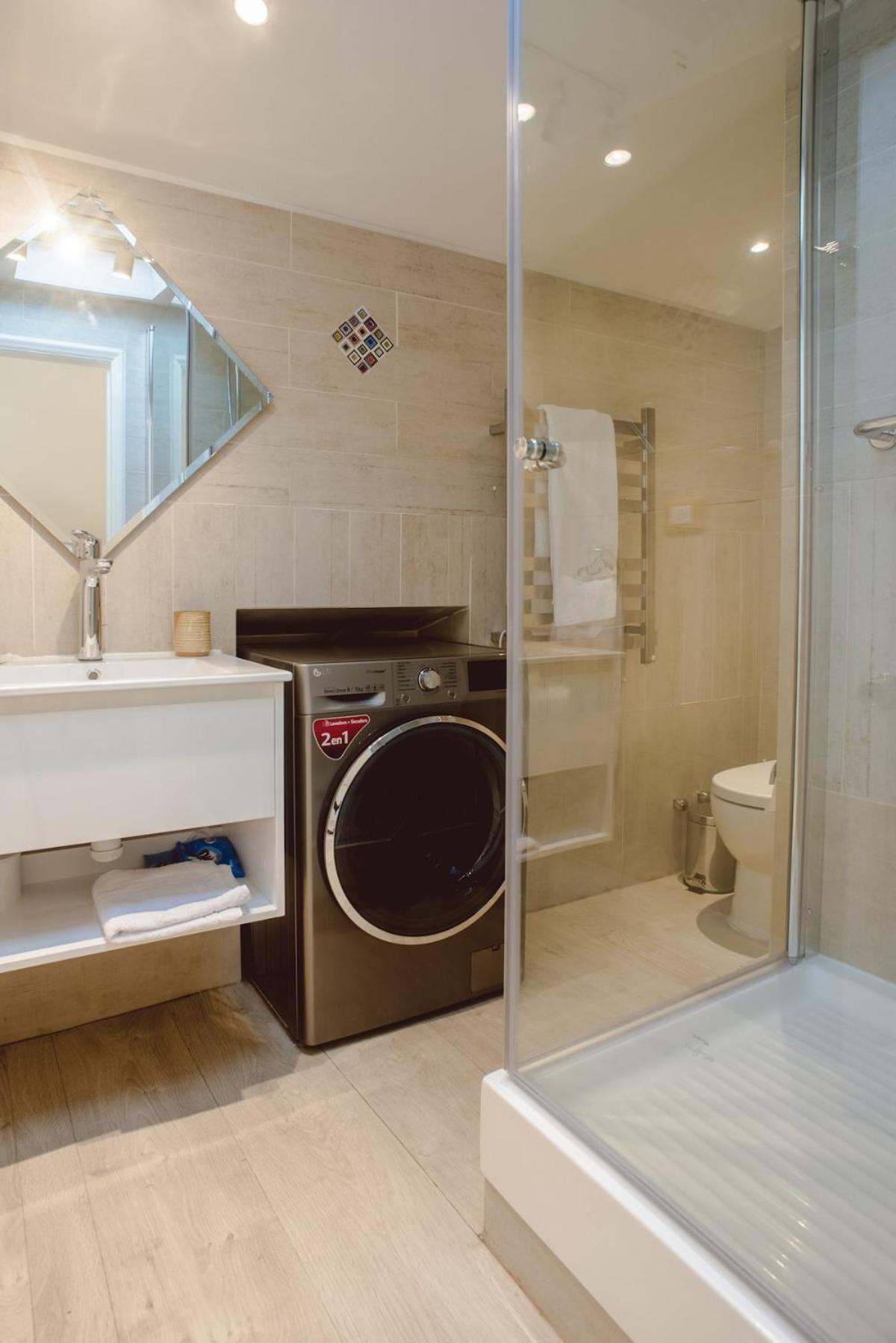 Experiencia Grupal Duplex Moderno En Providencia Apartamento
